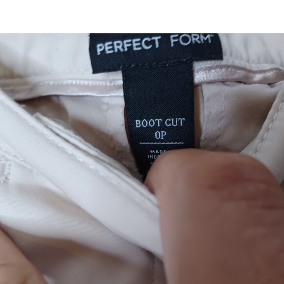 WHITE HOUSE BLACK MARKET Perfect Form Beige Petites Pants Women’s Sz 0P - Picture 5 of 6